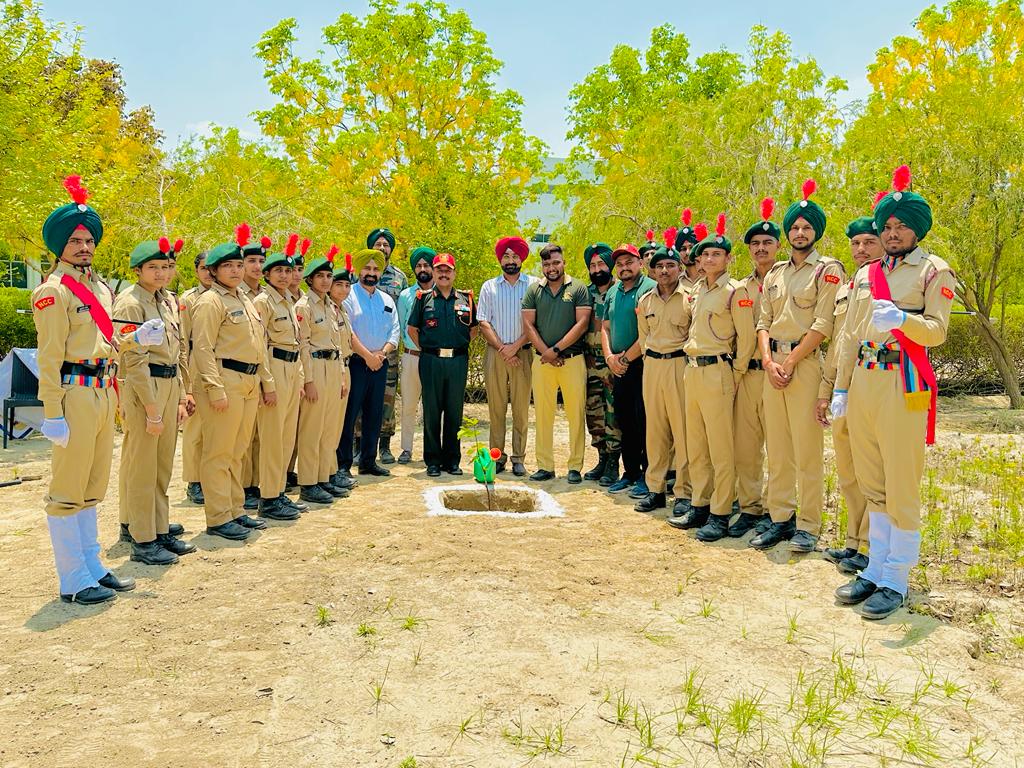 PHOTO-2025-05-04-19-05-06